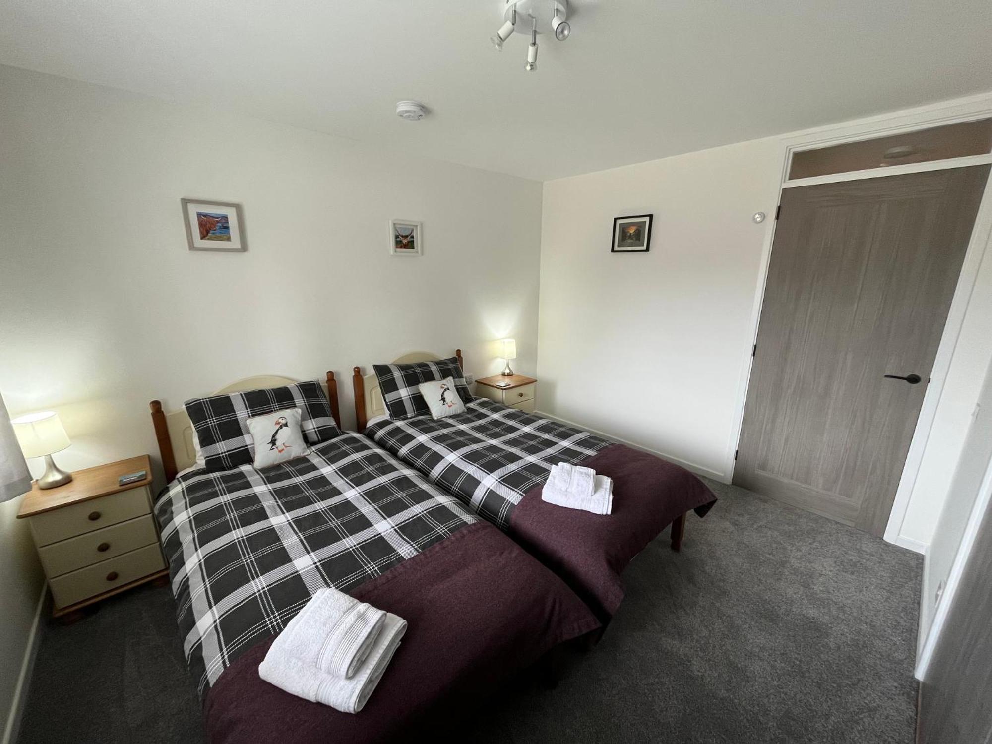 The Wee Hoose near Loch Ness, private garden, private parking Villa Drumnadrochit Buitenkant foto